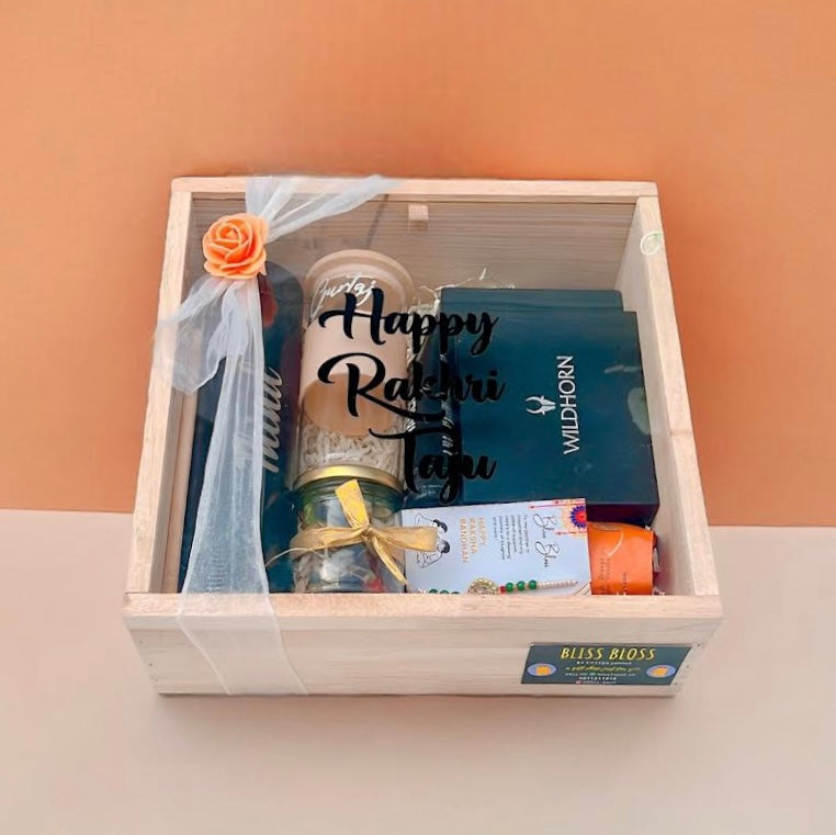 EXQUISITE RAKHI GIFT HAMPER