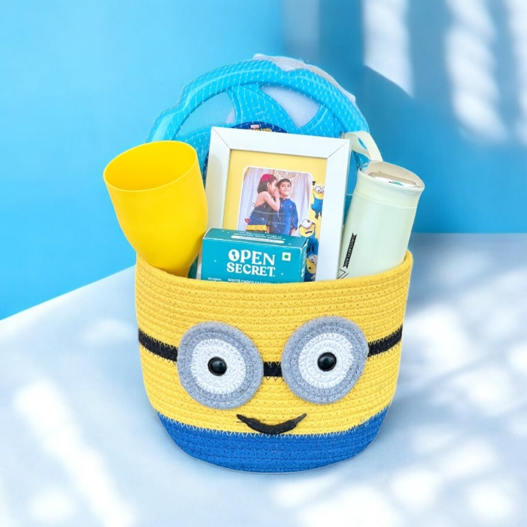 MINIONS MAGIC RAKHI HAMPER